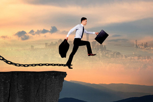 金宝：12.18金银联动震荡上行，后市仍将大起大落