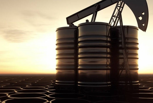 今日原油交易提醒：原油艰难守在70美元上方 市场关注EIA数据